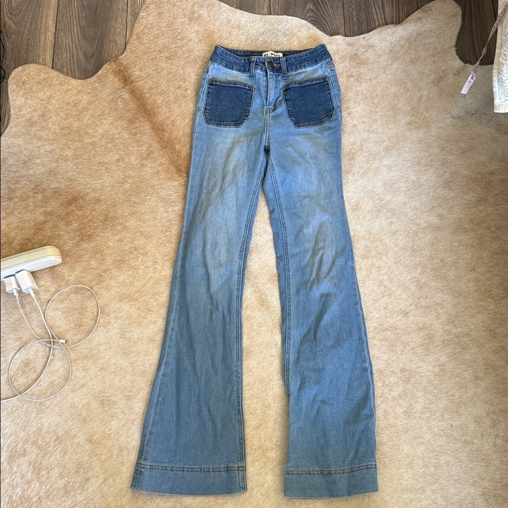 PTCL Women's Flare Jeans in Blue with Dark Pockets size 25 - Picture 3 of 14